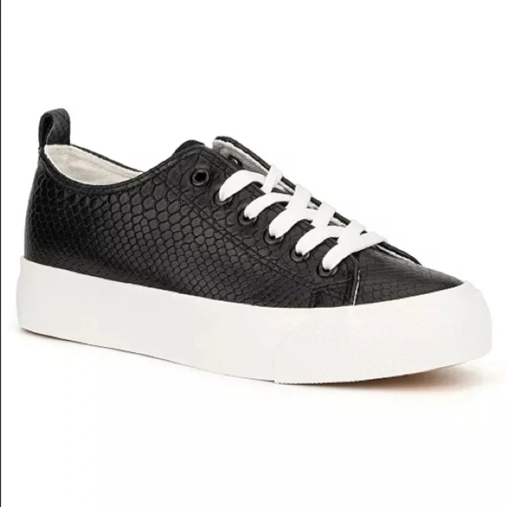 Olivia Miller Croc Jenna Sneaker